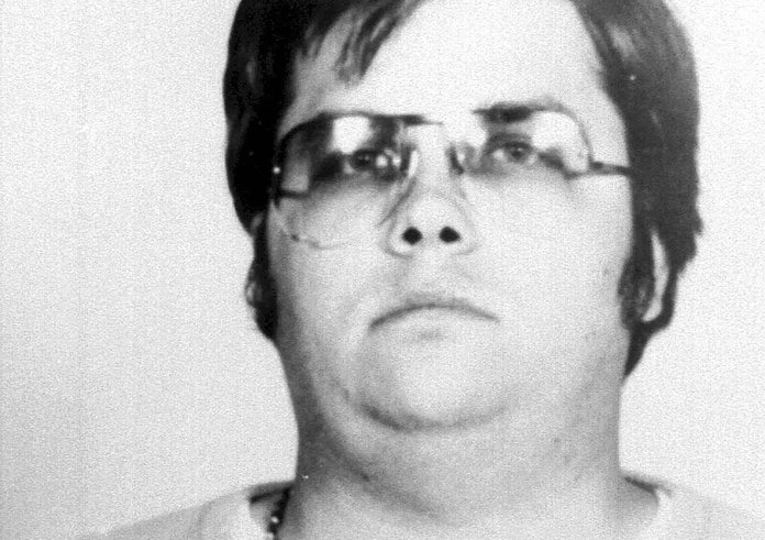 Mark_David_Chapman,_NYPD_mugshot