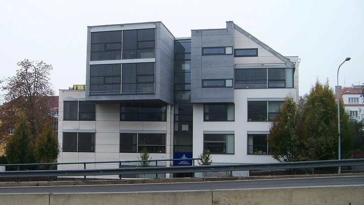 Michelská,_Čerčanská_12,_budova_ŘSD