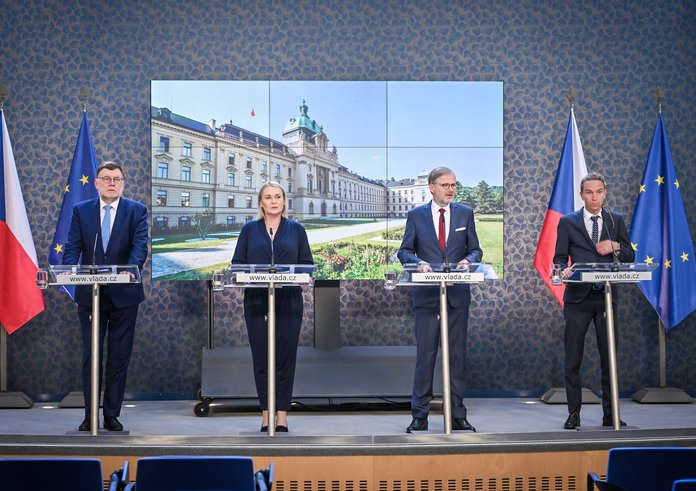 Foto z tiskové konference po jednání vlády (16. 8. 2023)