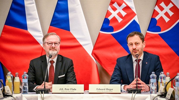 Český premiér Petr Fiala se svým protějškem Eduardem Hegerem.