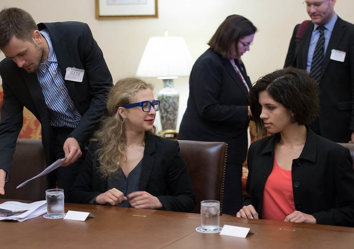 Nadezhda_Tolokonnikova_and_Maria_Alyokhina