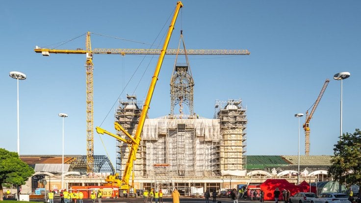 Návrat hodinové věže na Průmyslový palác