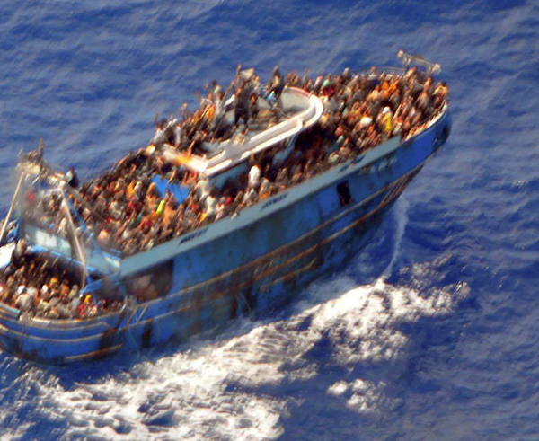 Niarchos-Migrant-boat