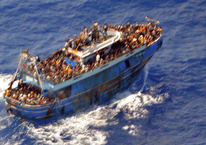 Niarchos-Migrant-boat