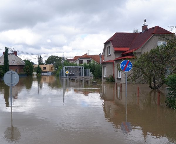 Ostrava,_Svinov,_povodeň,_15.9.2024_-_Bratří_Sedláčků