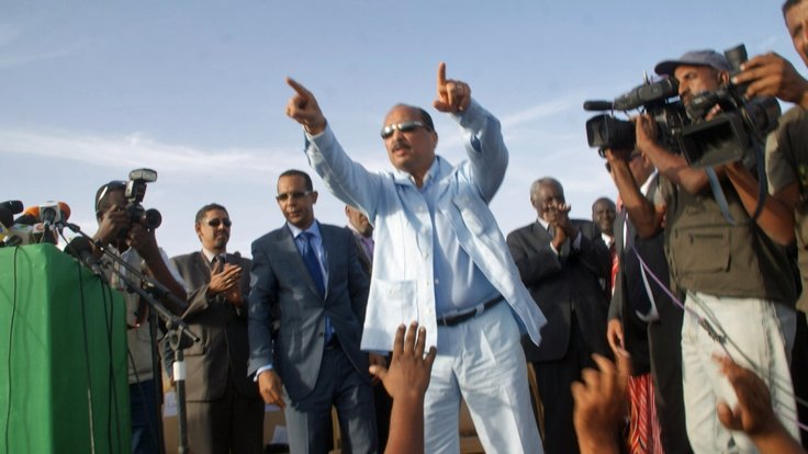 Ould_Abdel_Aziz_sengage_à_se_montrer_fort_face_aux_terroristes_(6987739967)