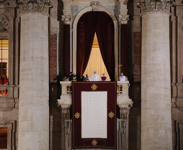 Papa_Francisco_recién_elegido