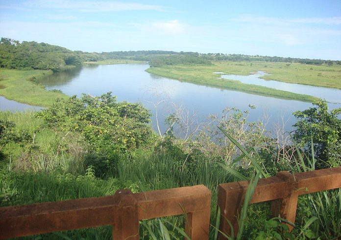 Paranaíba_-_State_of_Mato_Grosso_do_Sul,_Brazil_-_panoramio_(13)