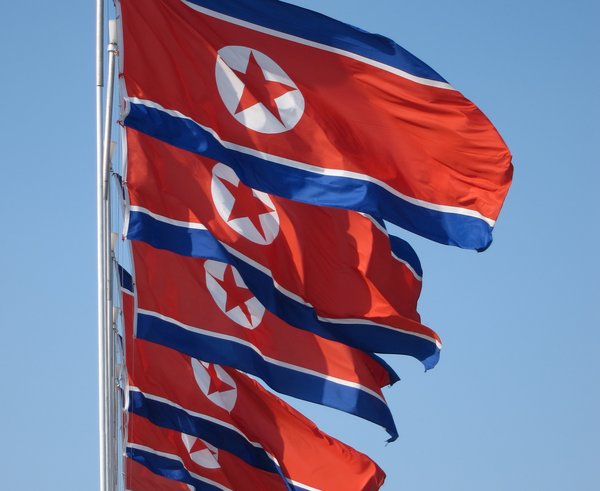 Photograph_of_flags_of_North_Korea