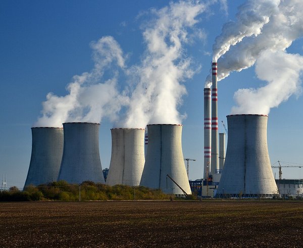 Počerady_power_plant_from_Volevčice