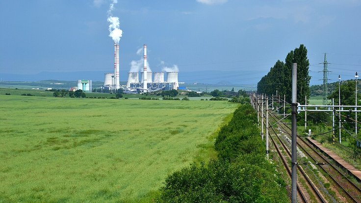 Počerady_power_plant_from_Výškov