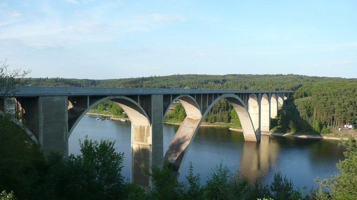 Podolský most