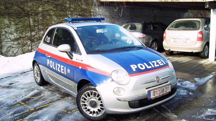 Polizei_Fiat500_02