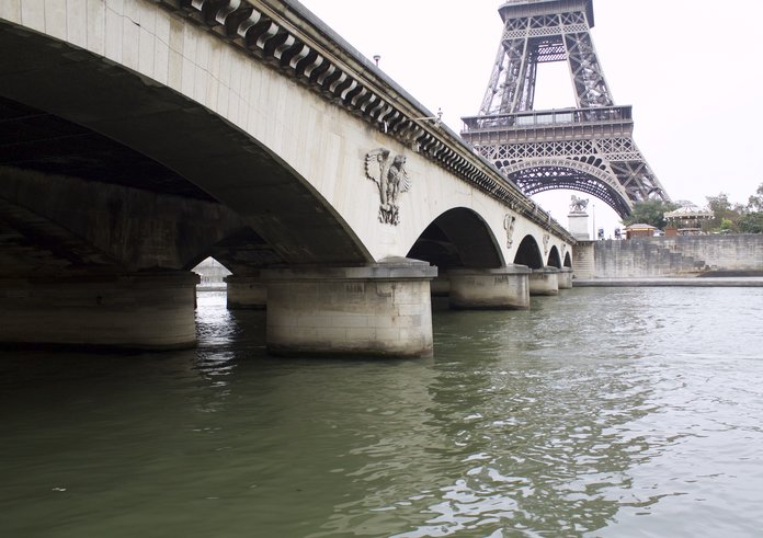 Pont_d'Iéna_Paris_FRA_001