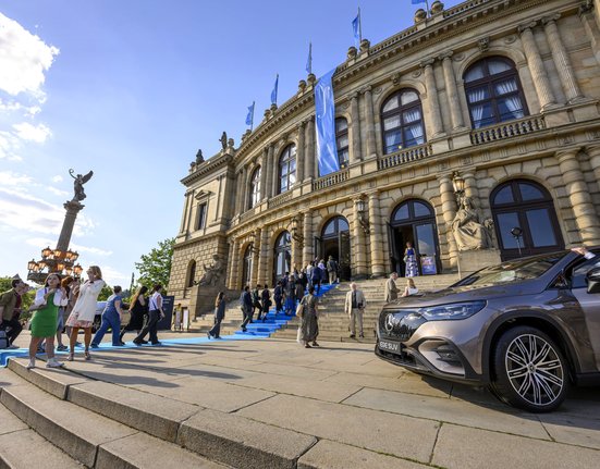Prague-Spring_ilustracni03-c-Petra-Hajska-scaled-e1746961379347