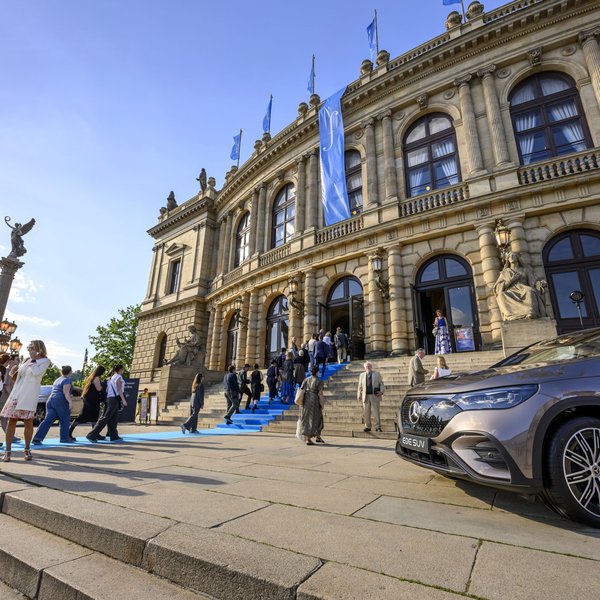 Prague-Spring_ilustracni03-c-Petra-Hajska-scaled-e1746961379347