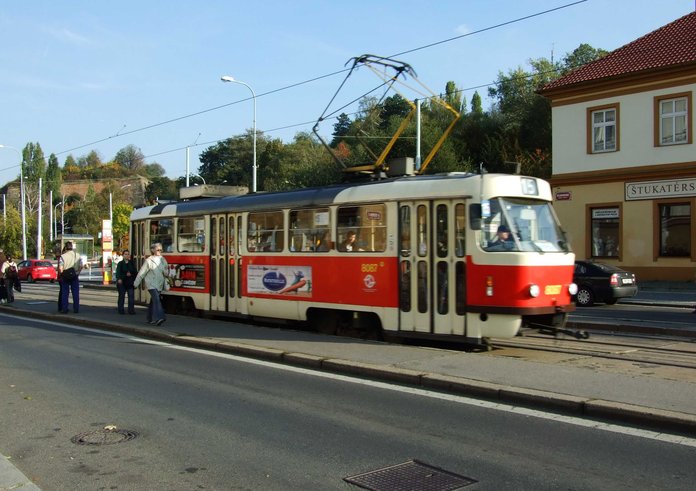 Praha,_Břevnov,_Malovanka,_tramvaj_T3