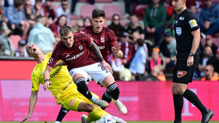 Patrik Vydra v souboji s gólmanem Růskem.