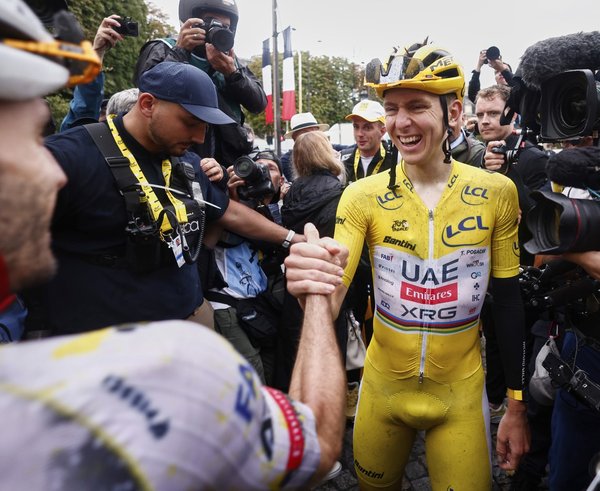 Tadej Poagačar počtvrté zvítězil na Tour de France.