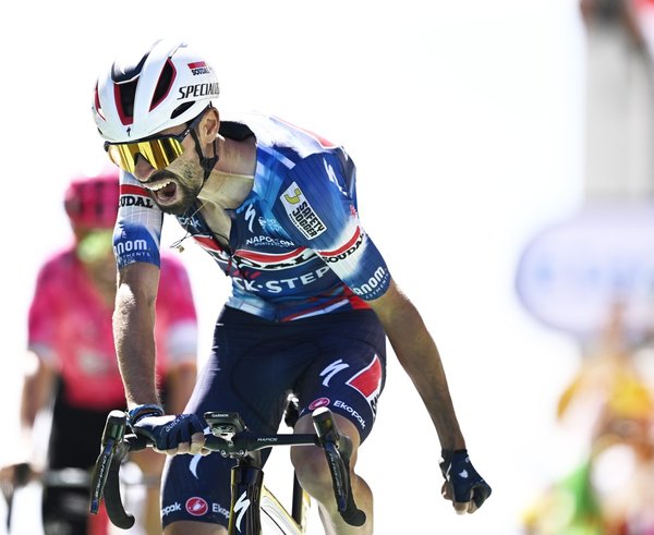 Valentin Paret-Peintre ovládl 16. etapu Tour de France.