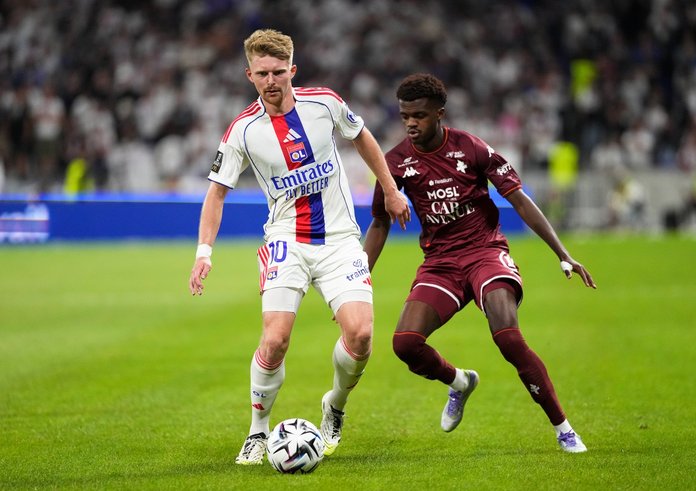 Pavel Šulc nastoupil v základní sestavě Lyonu.