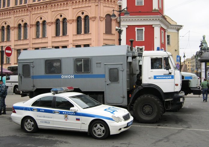 Russia_police_car_07