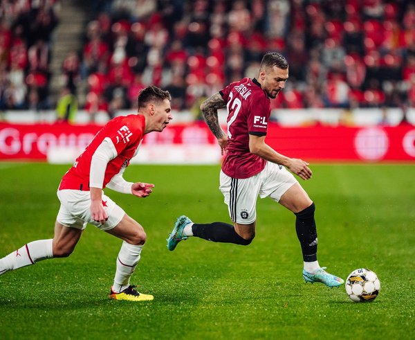 Slavia–Sparta.