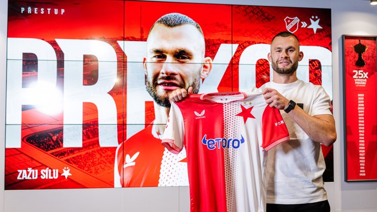 Erik Prekop přestoupil do Slavie Praha.