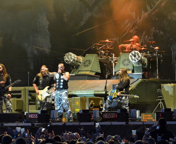 Sabaton_–_Elbriot_2016_01