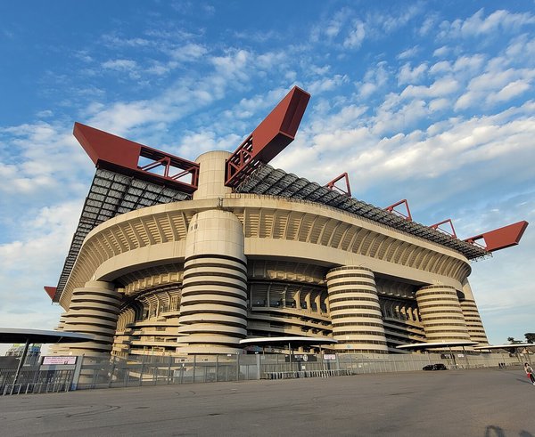 San_Siro_Stadio_in_2025_02
