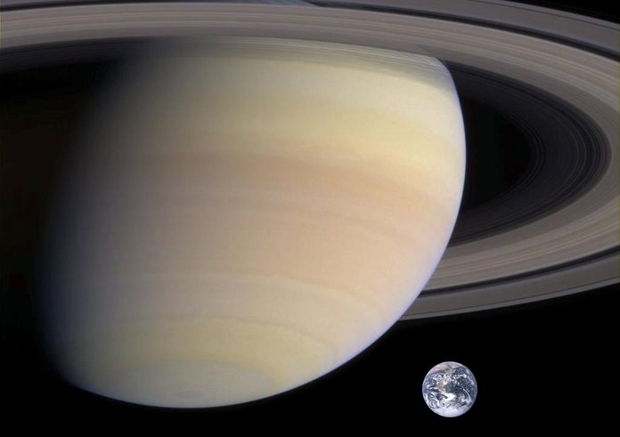 Saturn,_Earth_size_comparison (1)