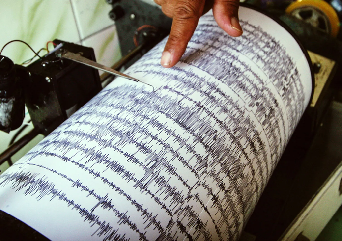 Seismic-wave-data-recorded-by-seismograph-during-earthquake