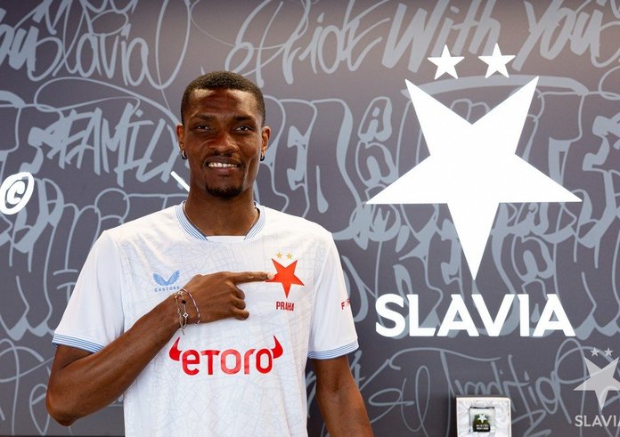 Simon Deli se vrací do Slavie.