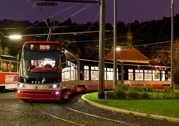 Škoda_15T,_smyčka_Radlická