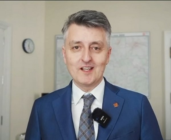 Snímek obrazovky_28-11-2025_15198_www.facebook.com