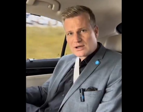 Snímek obrazovky_28-5-2025_16147_x.com