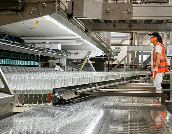 Stáčecí linka Plzeňského Prazdroje