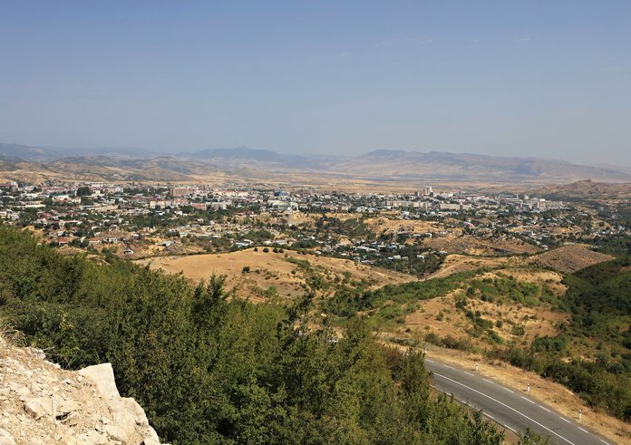 Stěpanakert,_hlavní_město_Náhorního_Karabachu_-_panoramio