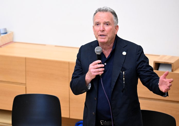 Steve_Witkoff_meets_members_of_hostages_families_forum_in_Tel_Aviv_on_May_13th_2025_-_5