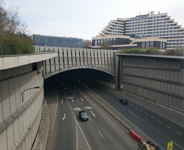 Strahovský_tunel,_Střešovice_(01)