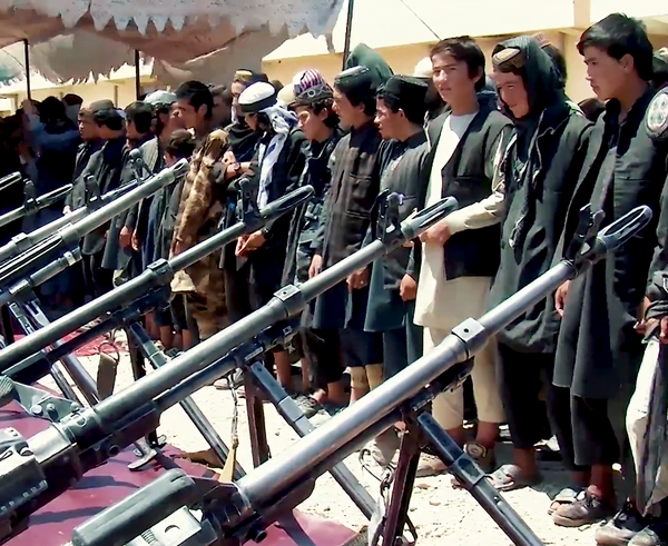 Surrendered_Islamic_State_fighters_in_Darzab_2