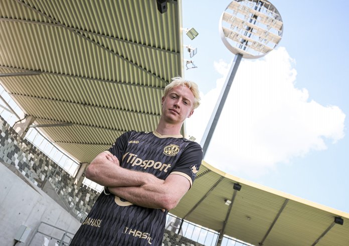 Tom Slončík bude znovu hrát na stadionu Pod lízátky.