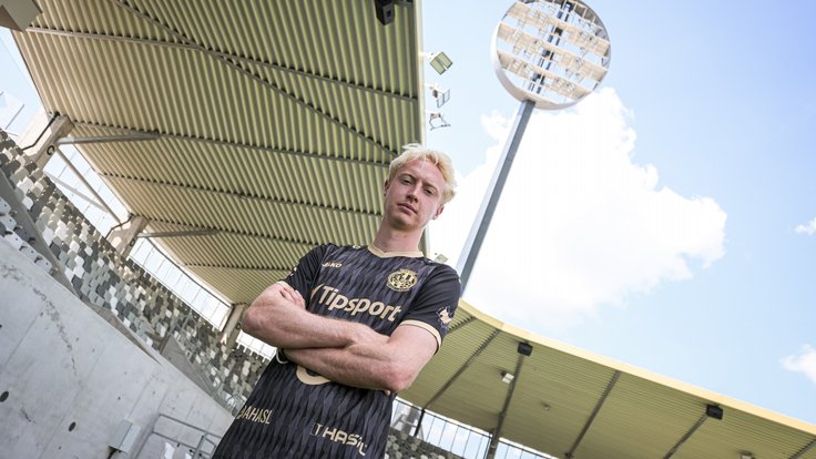 Tom Slončík bude znovu hrát na stadionu Pod lízátky.
