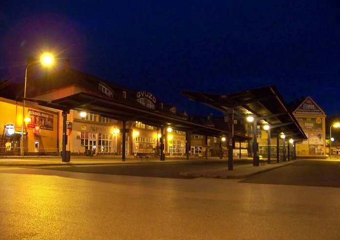 Třinec,_autobusové_nádraží_(01)