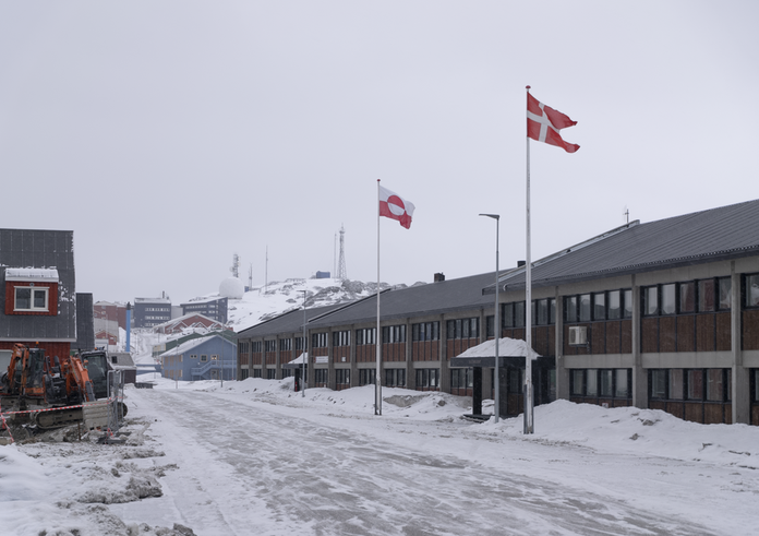 Tuapannguit,_Nuuk,_Greenland_(Quintin_Soloviev) (1)