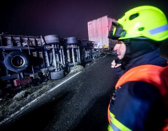 Jedna z dopravních nehod ze dne 4. ledna 2023.