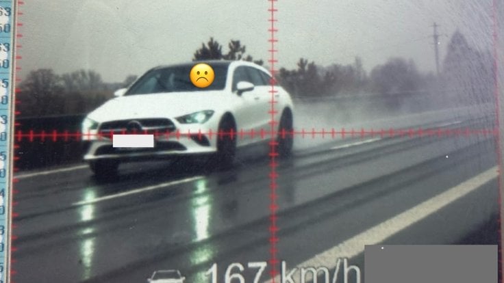 Po silnici I/43 uháněl rychlostí 167 km/h.