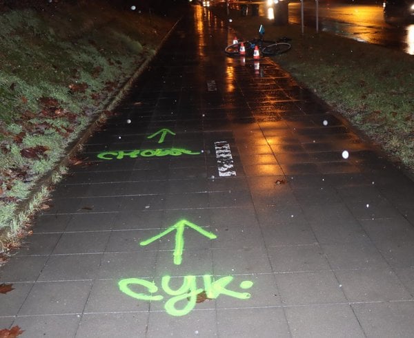 Místo nehody cyklisty s chodcem na zlínské cyklostezce.