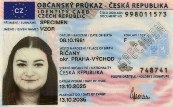 Ministerstvo vnitra zavedlo od října nový font písma pro občanské průkazy a cestovní pasy.