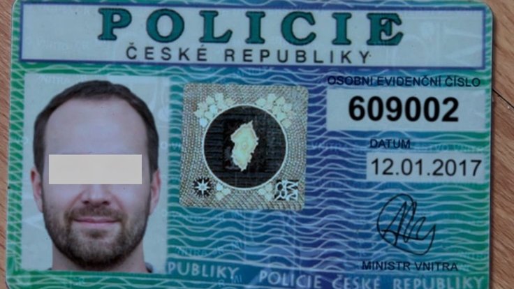 Falešný policejní průkaz